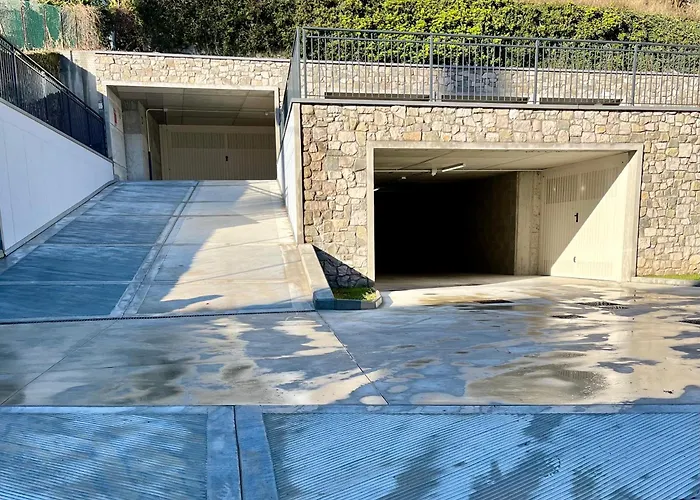 Liszt Tower By Klabhouse